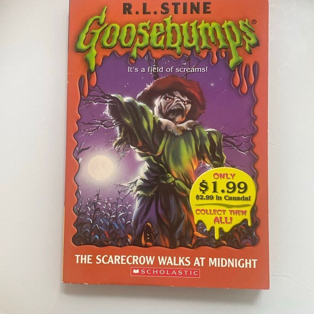 Goosebumps The Scarecrow Walks at Midnight 1st Print/1st Ed MAY 1994 R. L. Stine